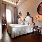 Palazzetto Madonna Hotel 4*