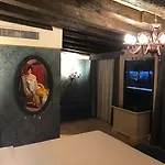 Palazzetto Madonna Venezia
