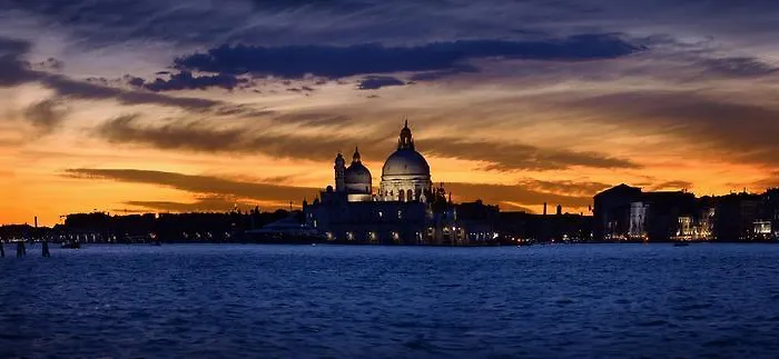 Palazzetto Madonna מלון