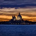 Palazzetto Madonna Отель